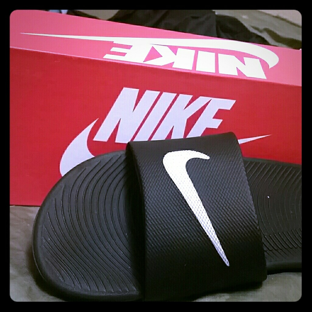 Nike slides